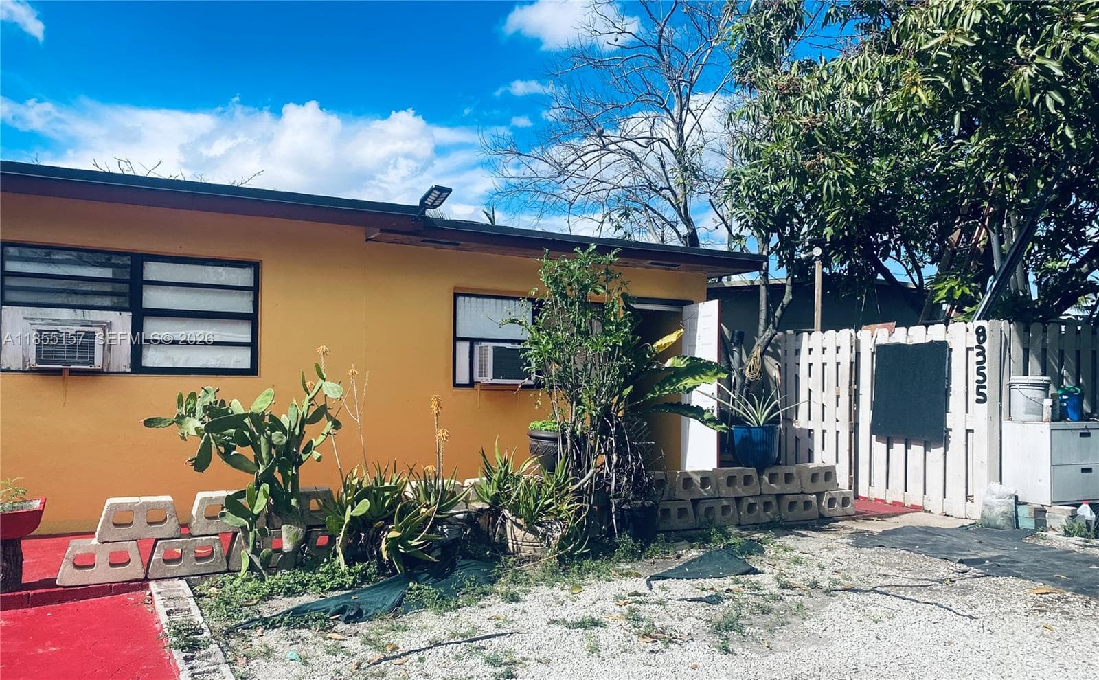 8355 NW 32nd Ave, Miami FL 33147 — 35