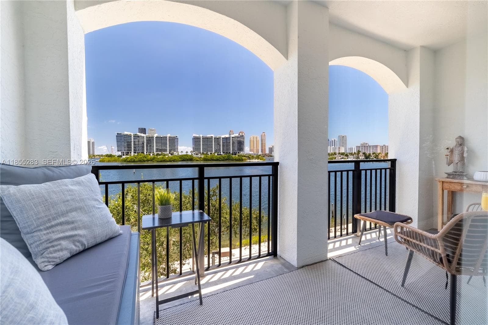 3255 NE 184th St # 12407, Aventura FL 33160 — 17