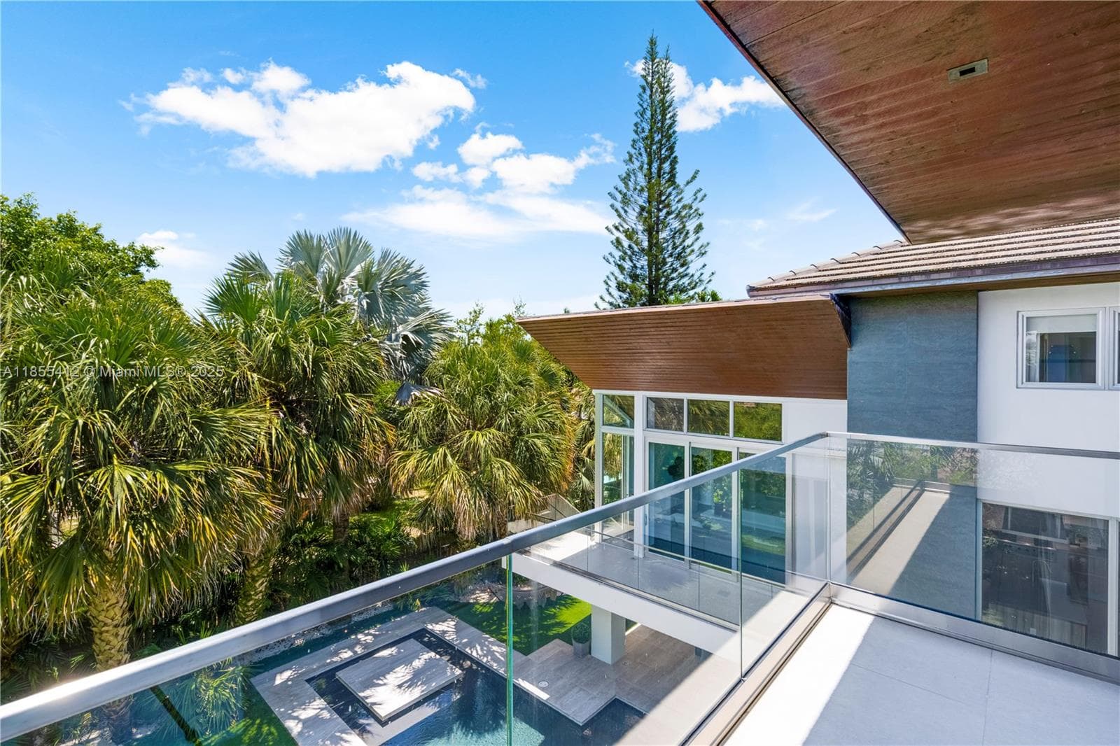 545 SABAL PALM, Key Biscayne FL 33149 — 56
