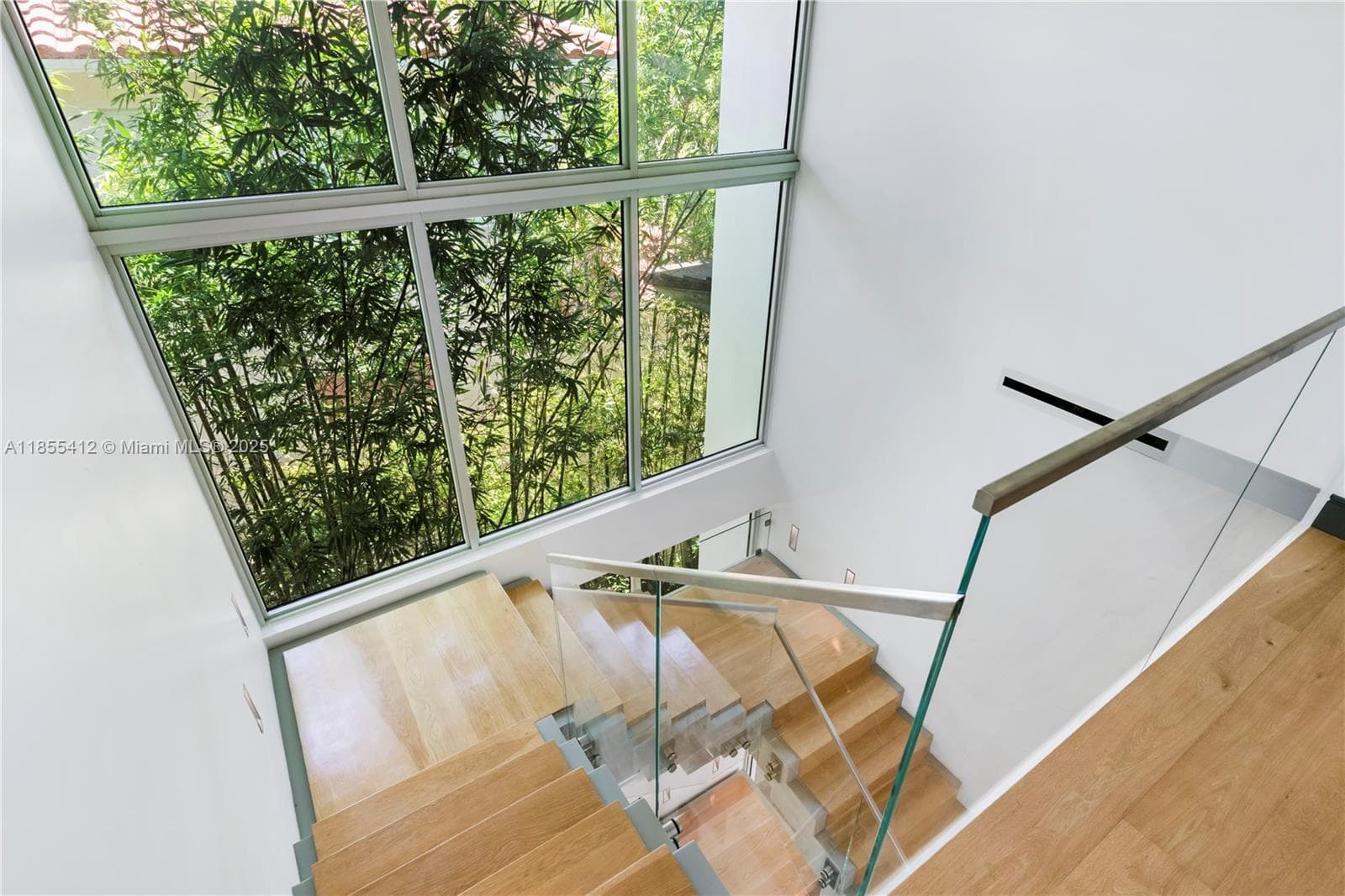 545 SABAL PALM, Key Biscayne FL 33149 — 46