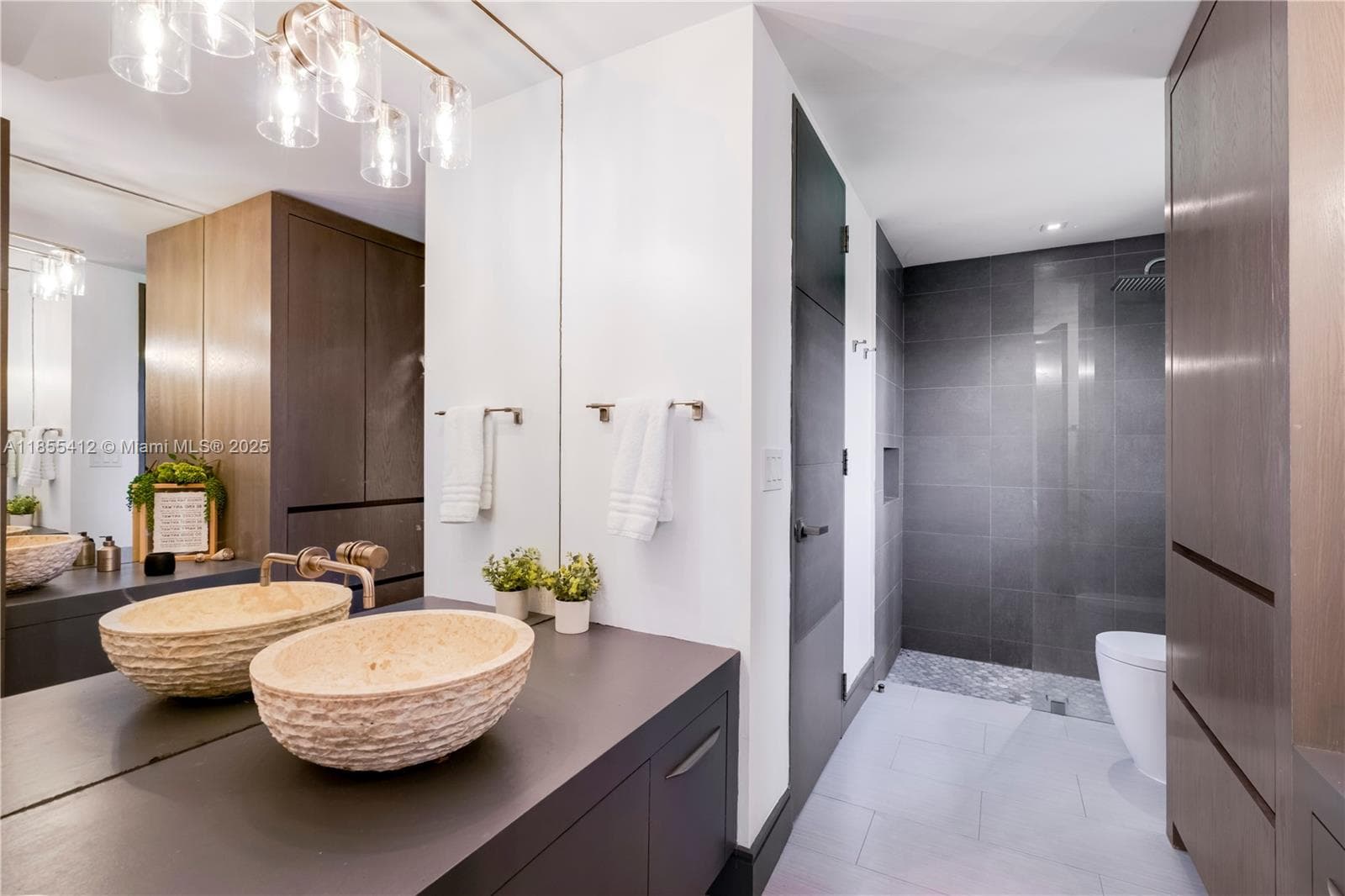 545 SABAL PALM, Key Biscayne FL 33149 — 53