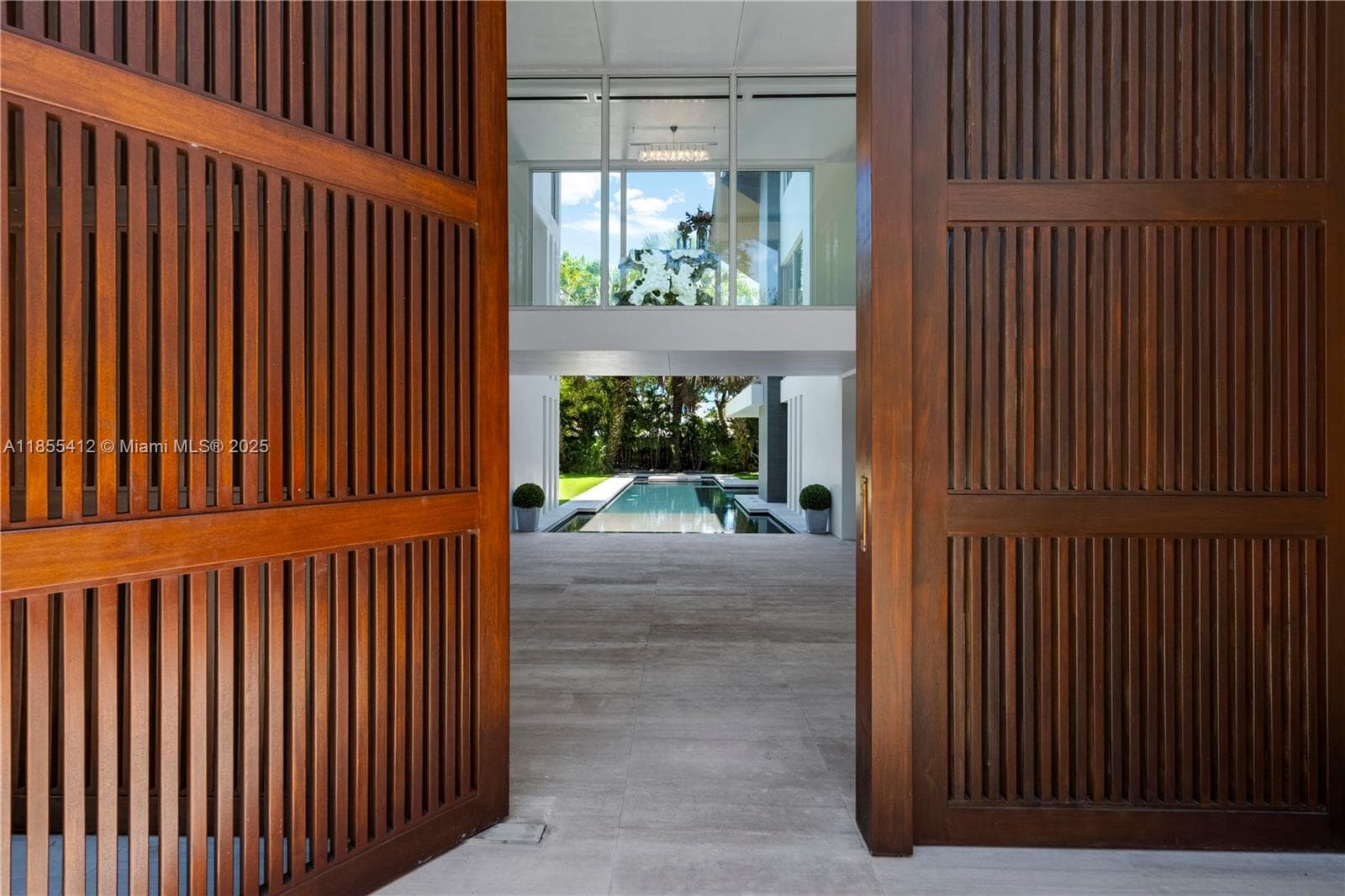 545 SABAL PALM, Key Biscayne FL 33149 — 3