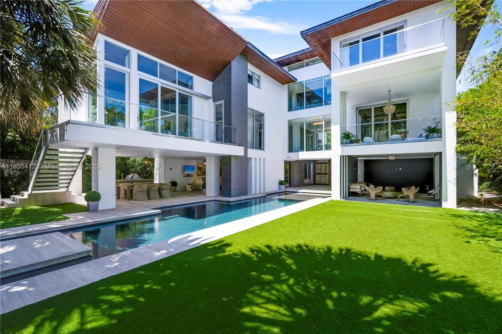 545 SABAL PALM, Key Biscayne FL 33149 — 80