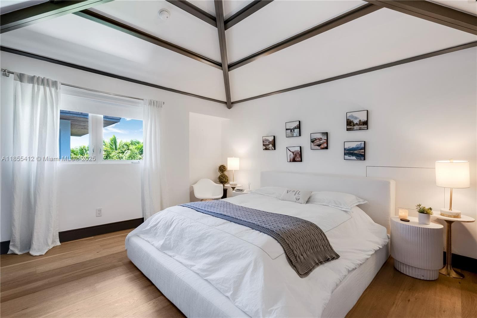 545 SABAL PALM, Key Biscayne FL 33149 — 93