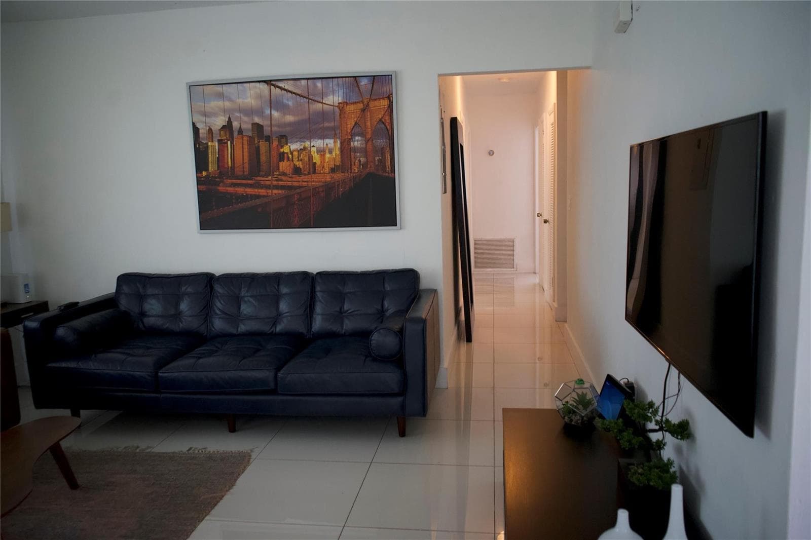 11150 Peachtree Drive, Miami FL 33161 — 4
