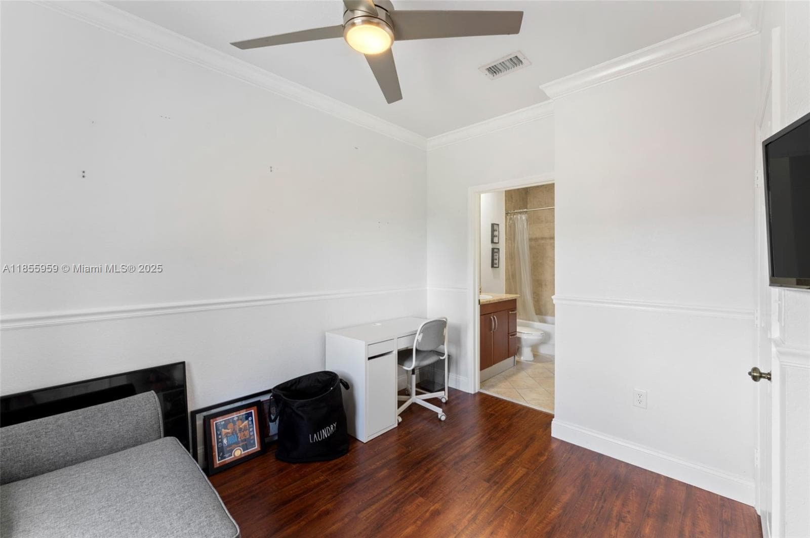 7423 NW 182nd St, Hialeah FL 33015 — 20