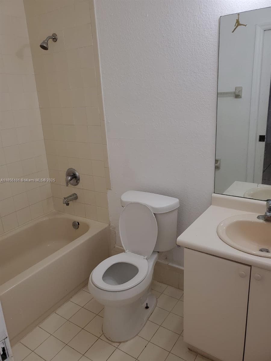 1666 SE 27 CT # 108, Florida City FL 33035 — 6