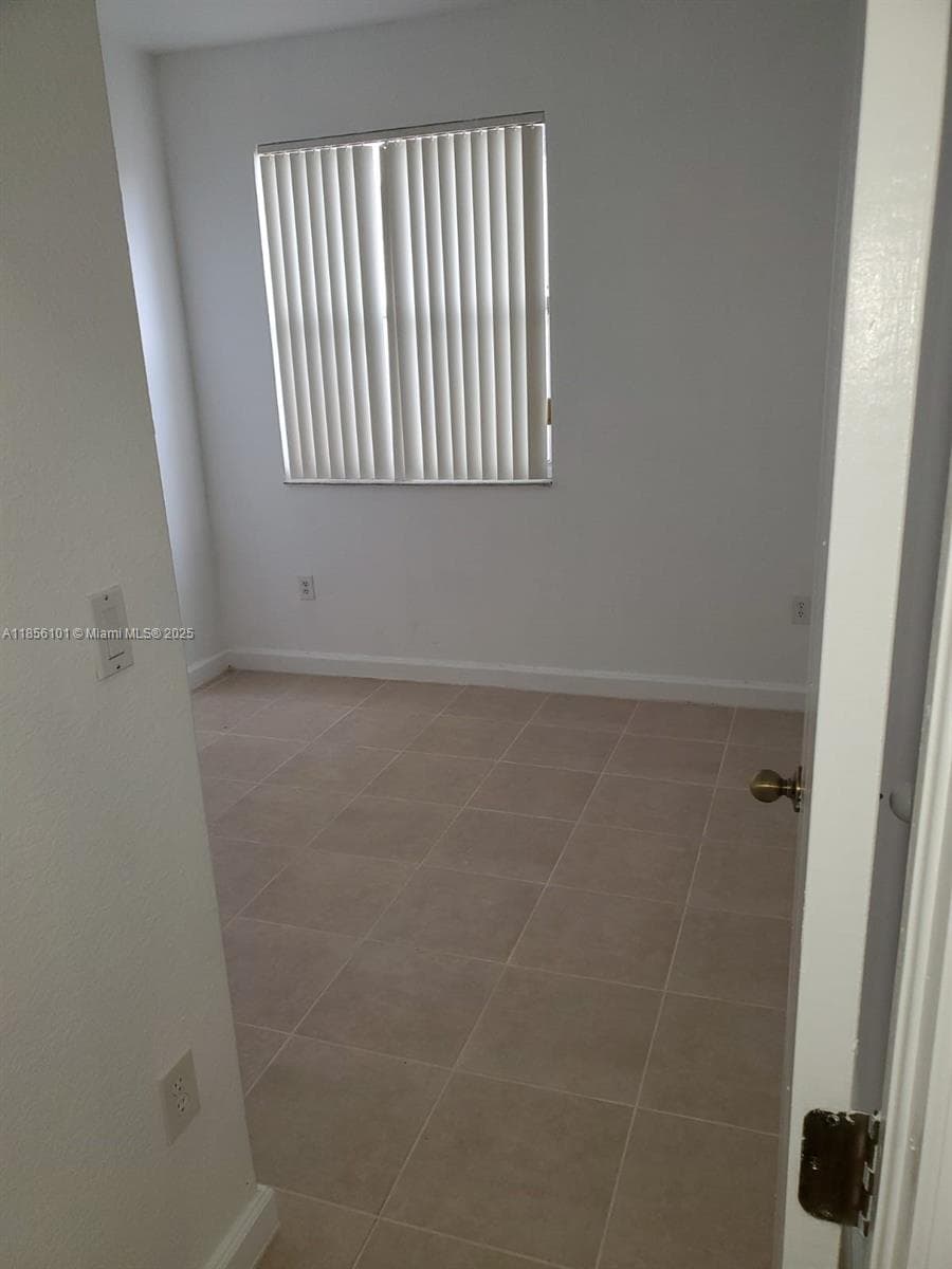 1666 SE 27 CT # 108, Florida City FL 33035 — 8
