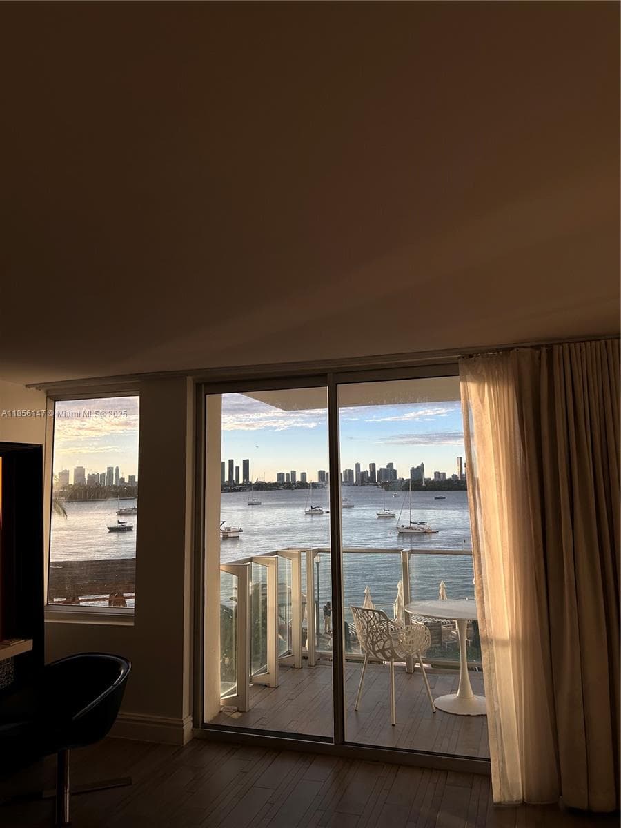 1100 West Ave # 322, Miami Beach FL 33139 — 22