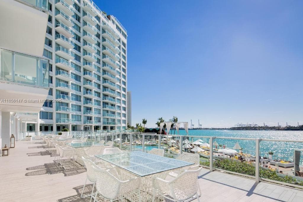 1100 West Ave # 322, Miami Beach FL 33139 — 36