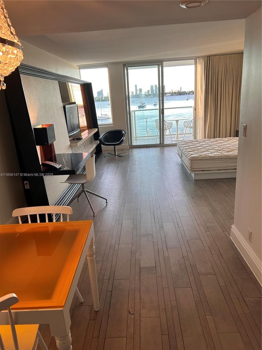 1100 West Ave # 322, Miami Beach FL 33139 — 5