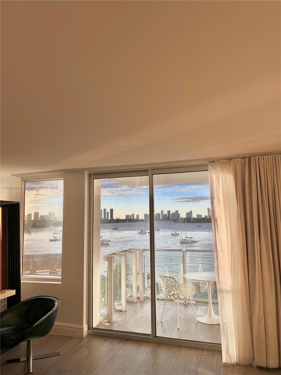 1100 West Ave # 322, Miami Beach FL 33139 — 15