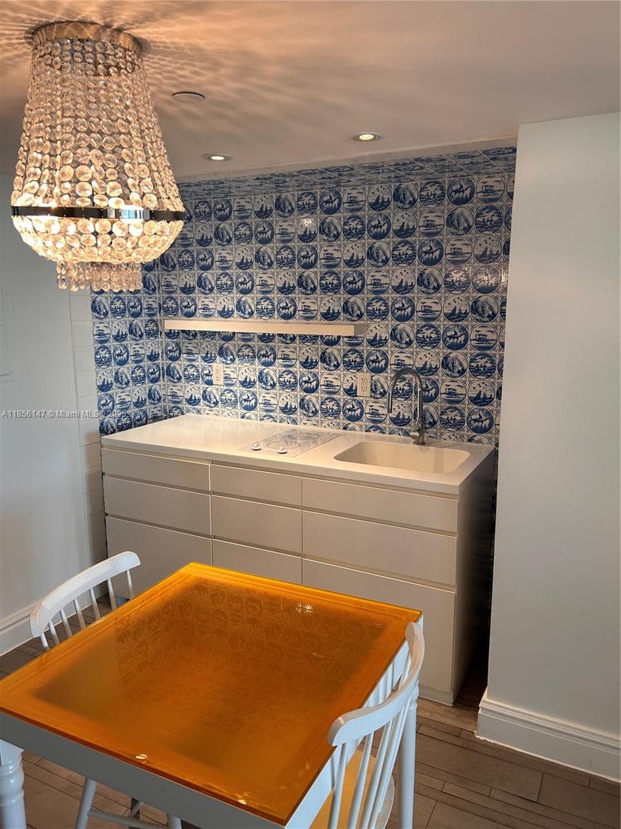 1100 West Ave # 322, Miami Beach FL 33139 — 19