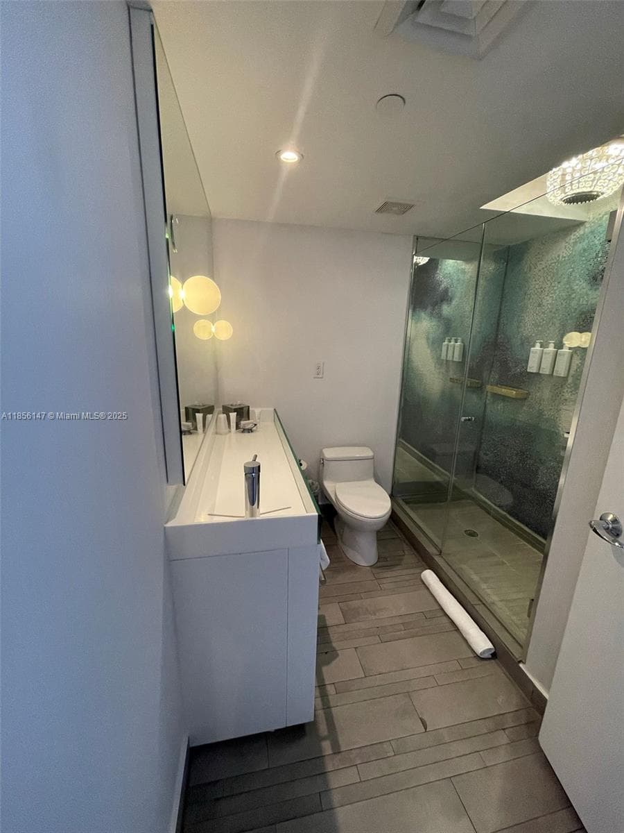 1100 West Ave # 322, Miami Beach FL 33139 — 31