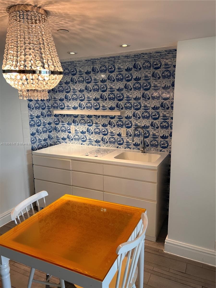 1100 West Ave # 322, Miami Beach FL 33139 — 4