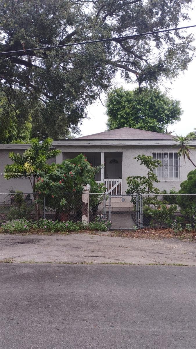 7312 NW 17th Ct, Miami FL 33147 — 3