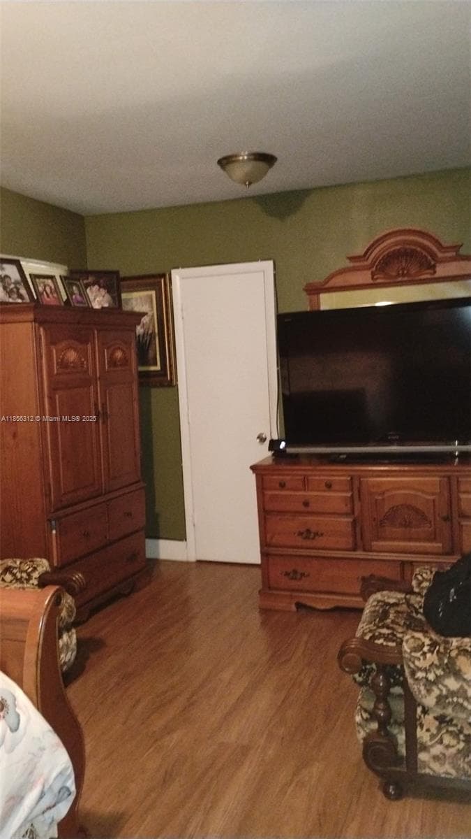 7312 NW 17th Ct, Miami FL 33147 — 24