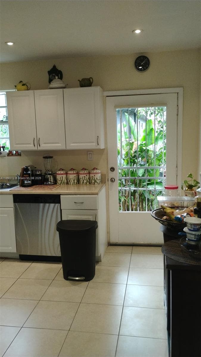 7312 NW 17th Ct, Miami FL 33147 — 4