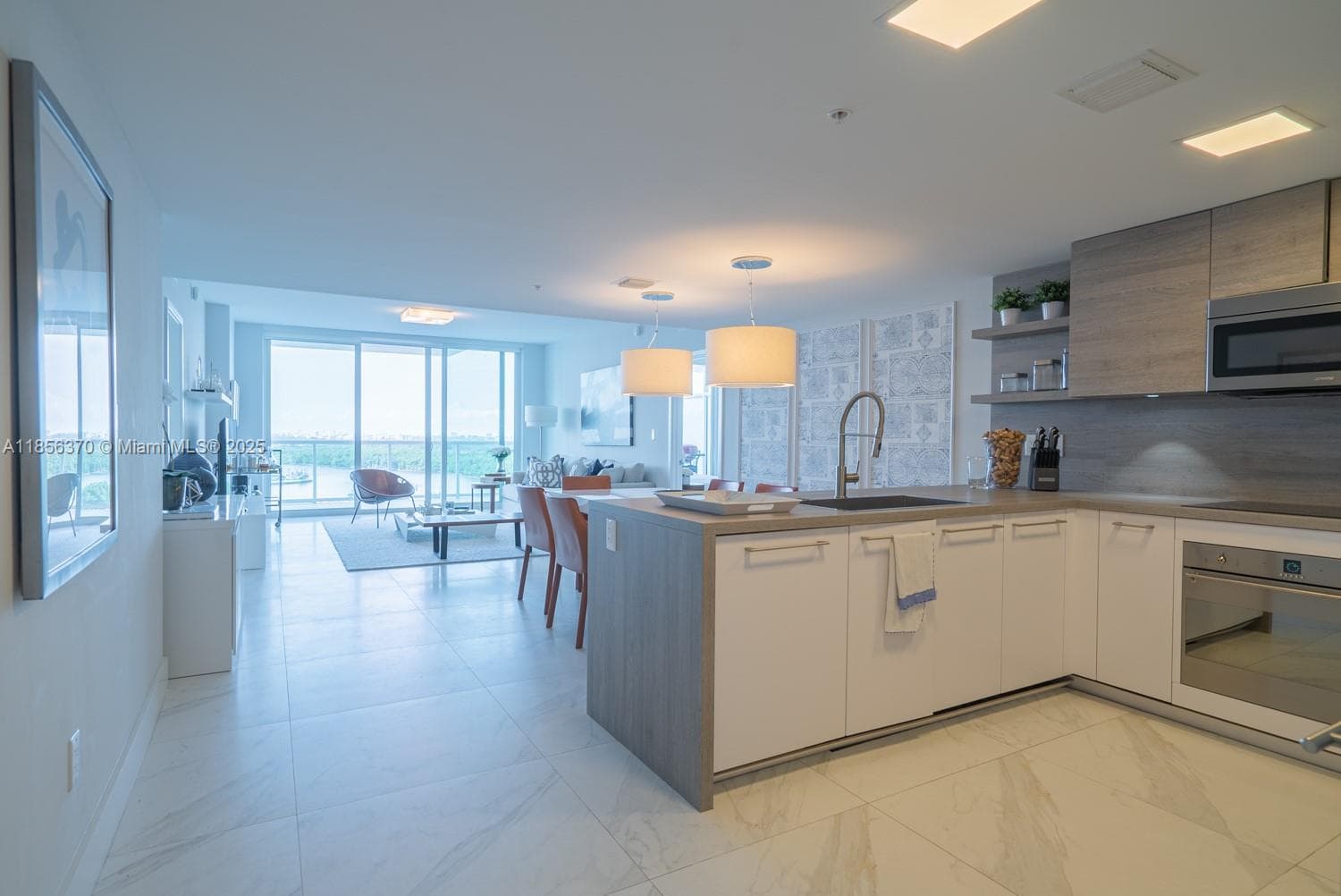 400 Sunny Isles Condo Wes, Sunny Isles Beach, FL — 2