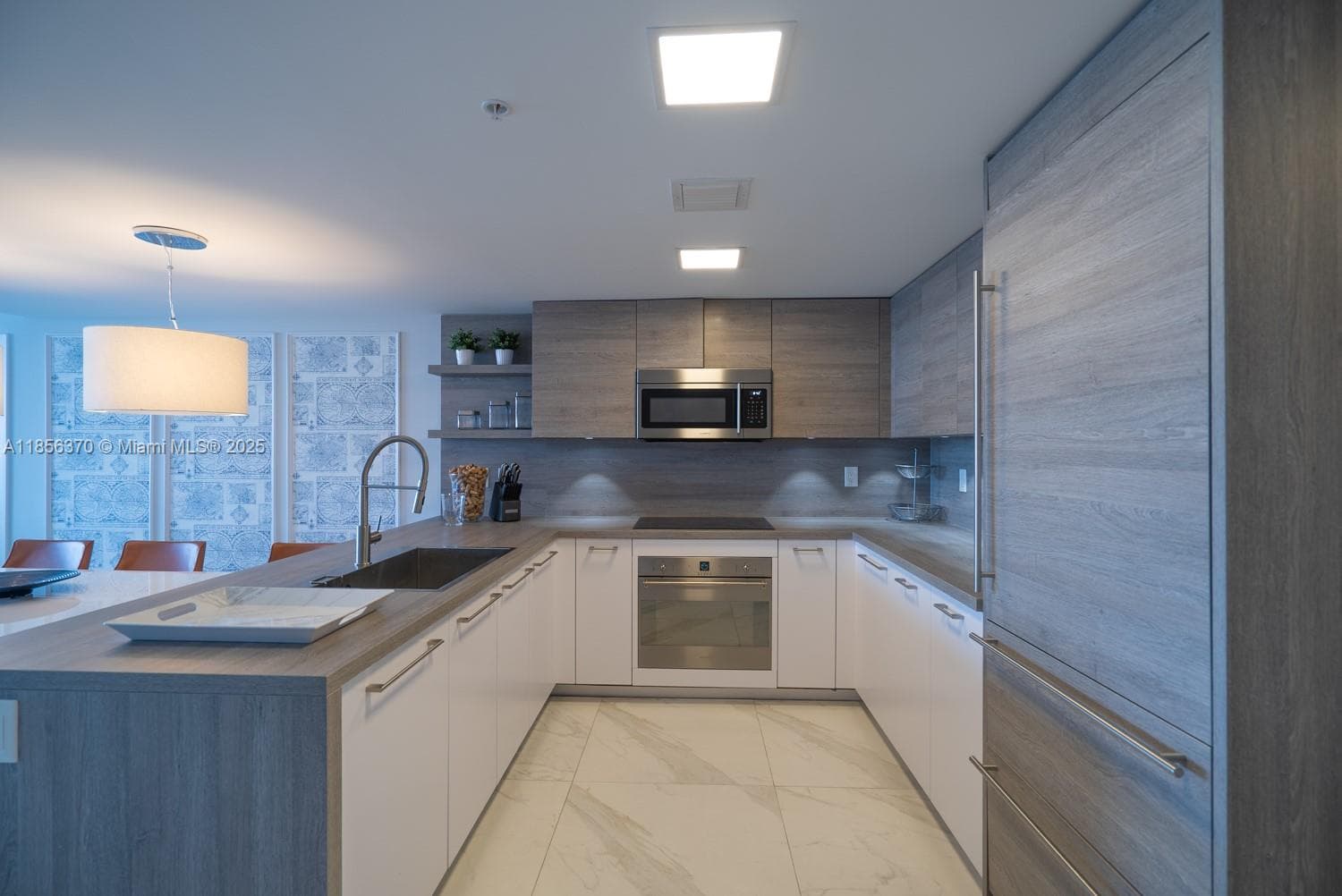 400 Sunny Isles Condo Wes, Sunny Isles Beach, FL — 4