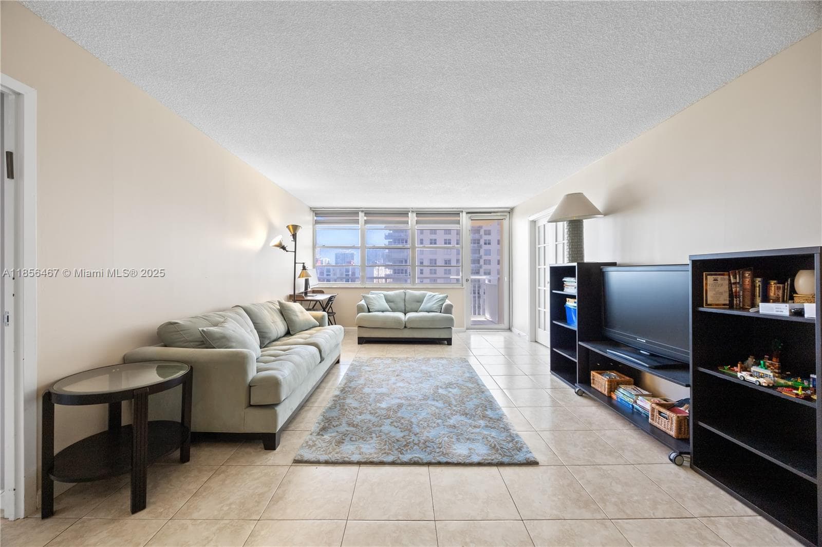 251 174th St # 812, Sunny Isles Beach FL 33160 — 1
