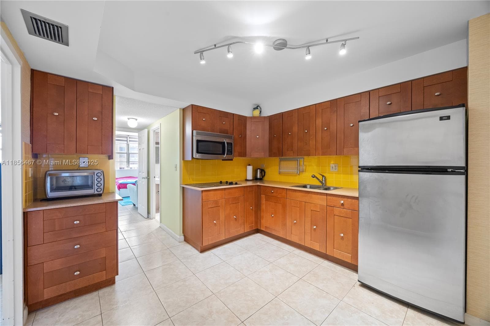 251 174th St # 812, Sunny Isles Beach FL 33160 — 9