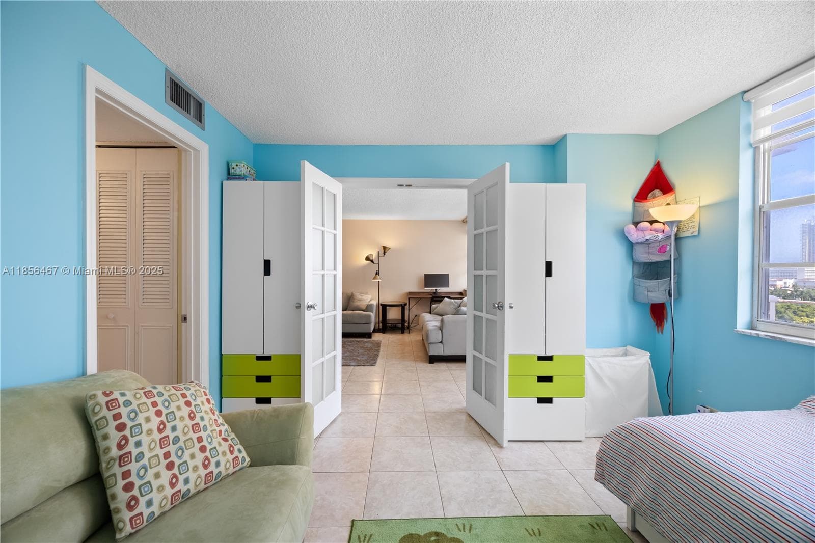 251 174th St # 812, Sunny Isles Beach FL 33160 — 21