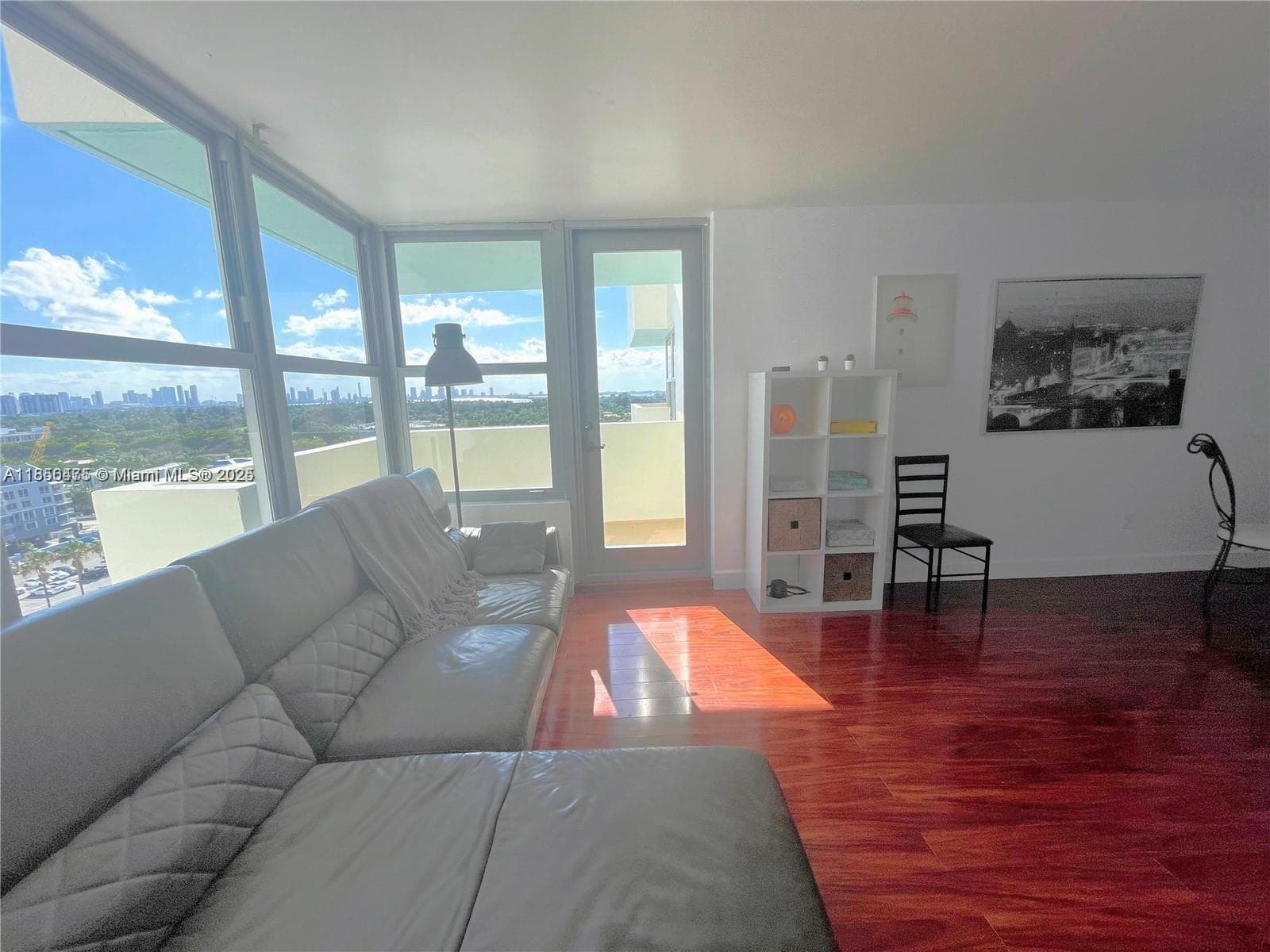 2899 Collins Ave # 1420, Miami Beach FL 33140 — 3