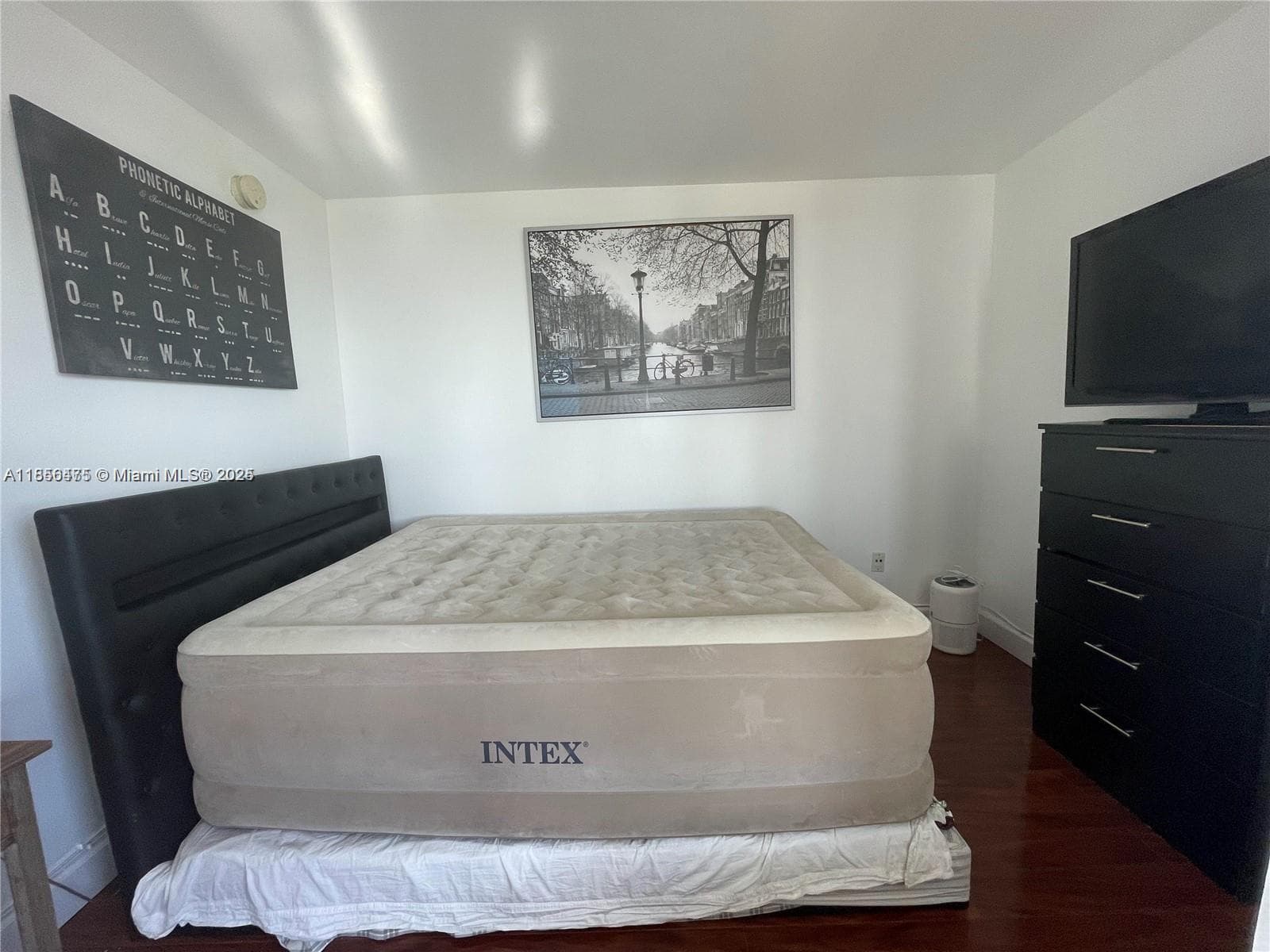 2899 Collins Ave # 1420, Miami Beach FL 33140 — 14