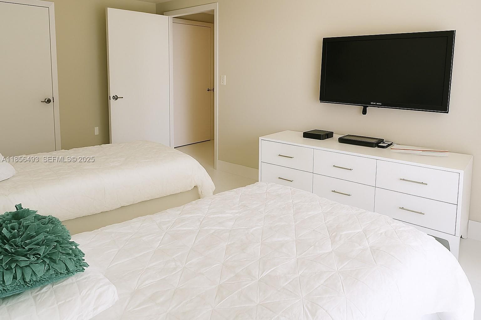 250 Sunny Isles Blvd # 1506, Sunny Isles Beach FL 33160 — 19