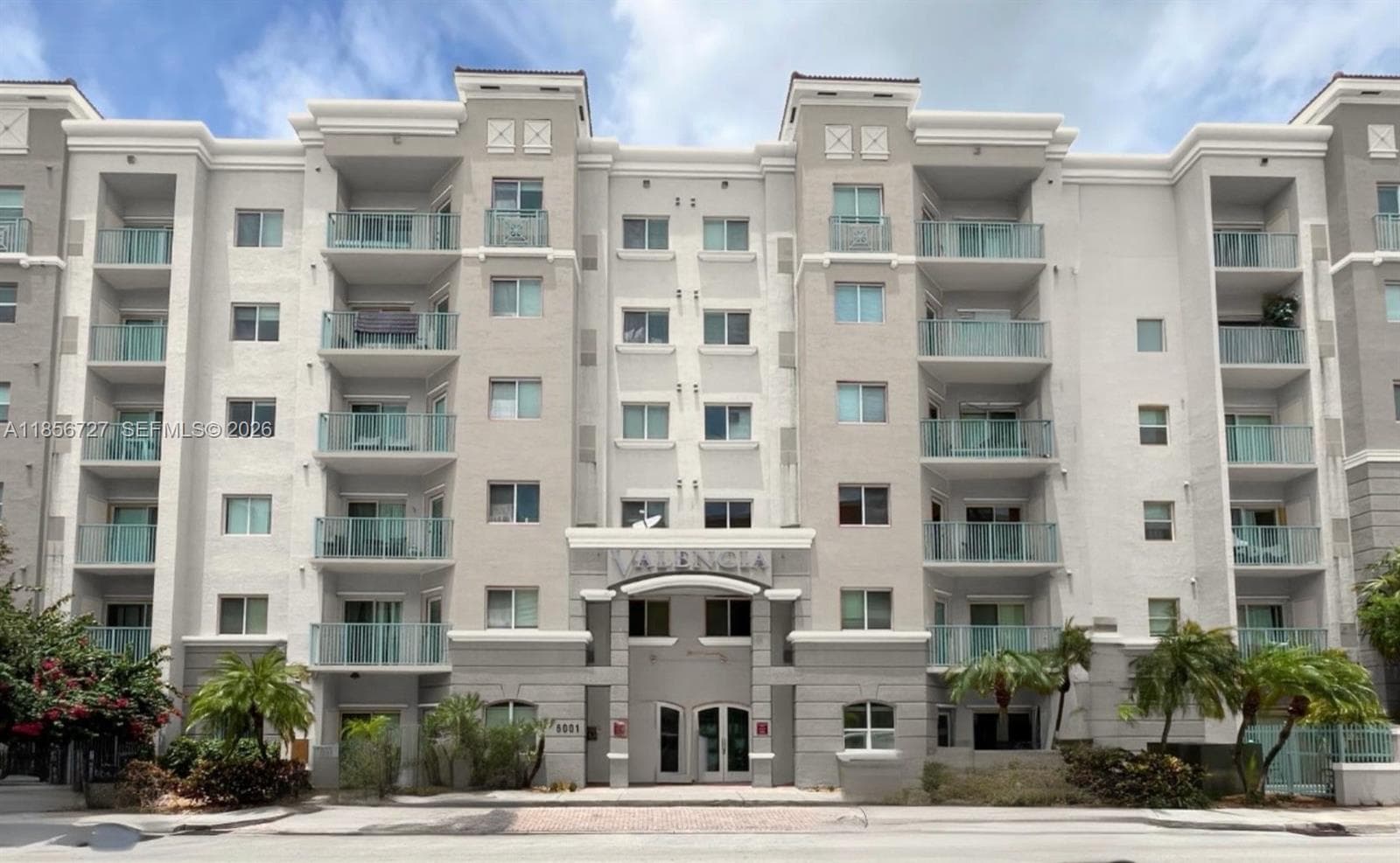 6001 SW 70th St # 127, South Miami FL 33143 — 1