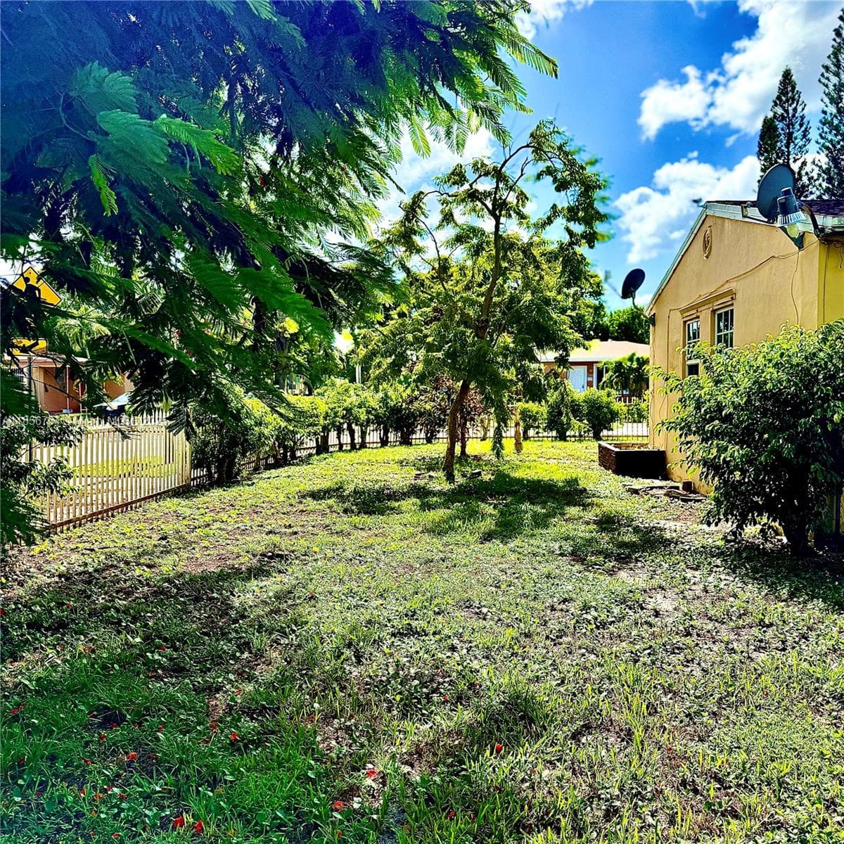 17001 NE 6th Ct, North Miami Beach FL 33162 — 4