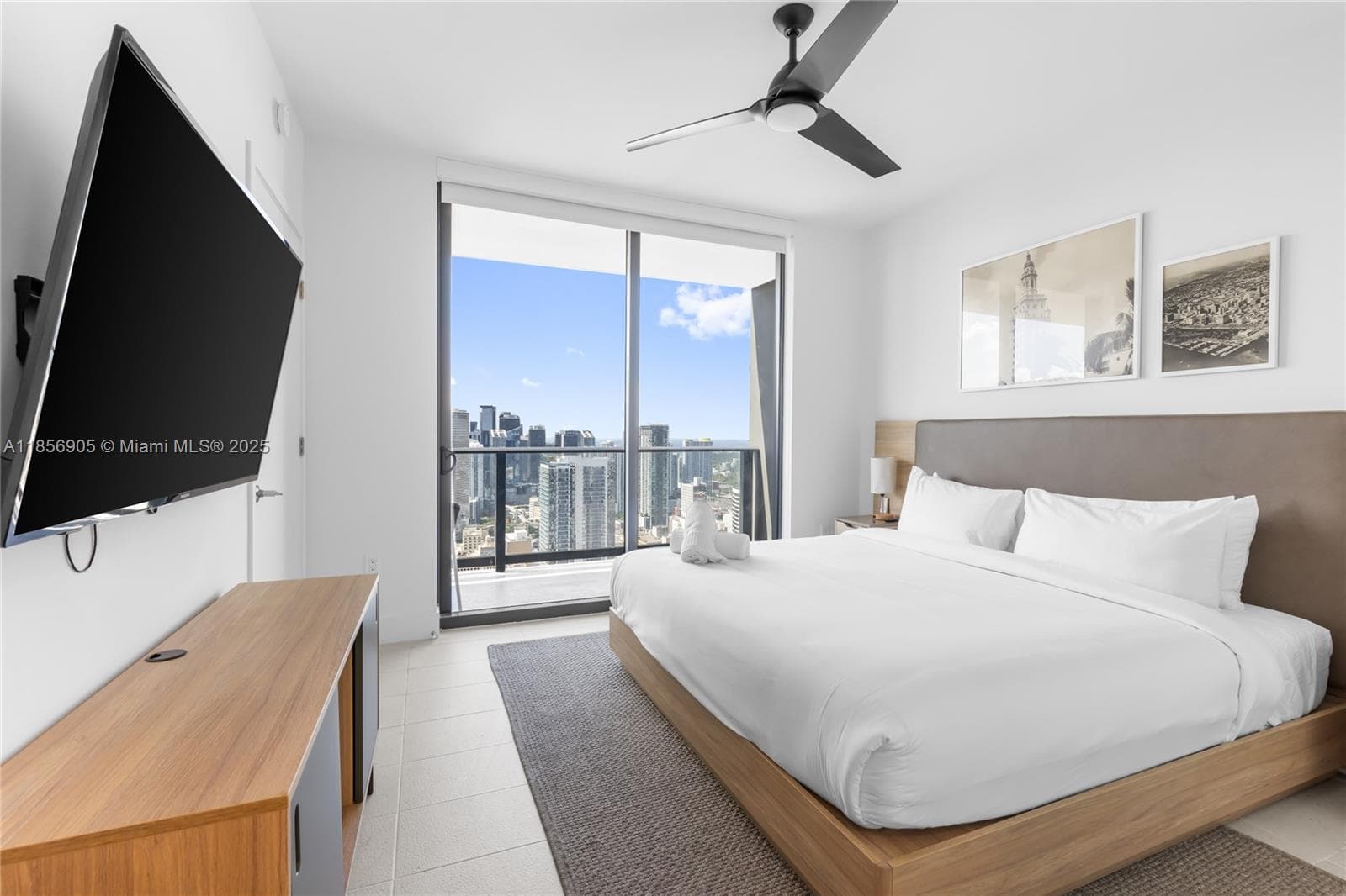601 NE 1st Ave # 4607, Miami FL 33132 — 12