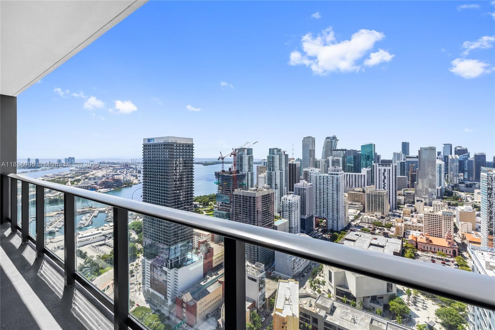 601 NE 1st Ave # 4607, Miami FL 33132 — 1
