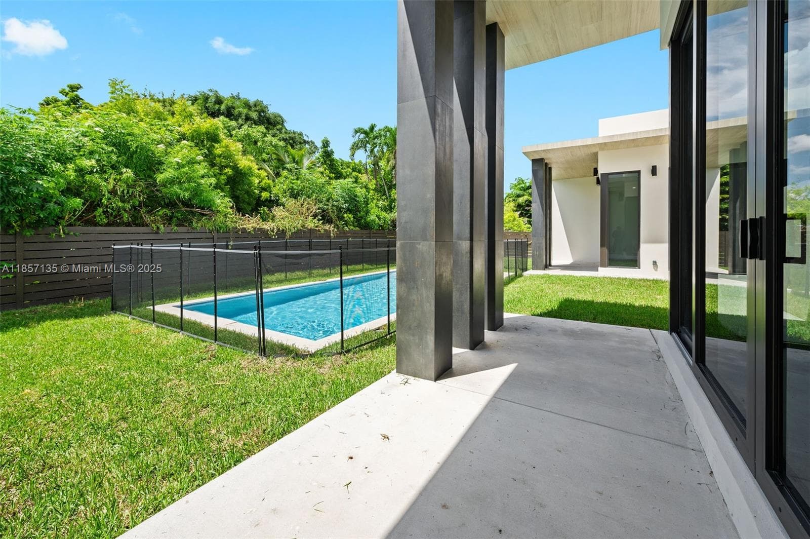2940 SW 63rd Ave, Miami FL 33155 — 37