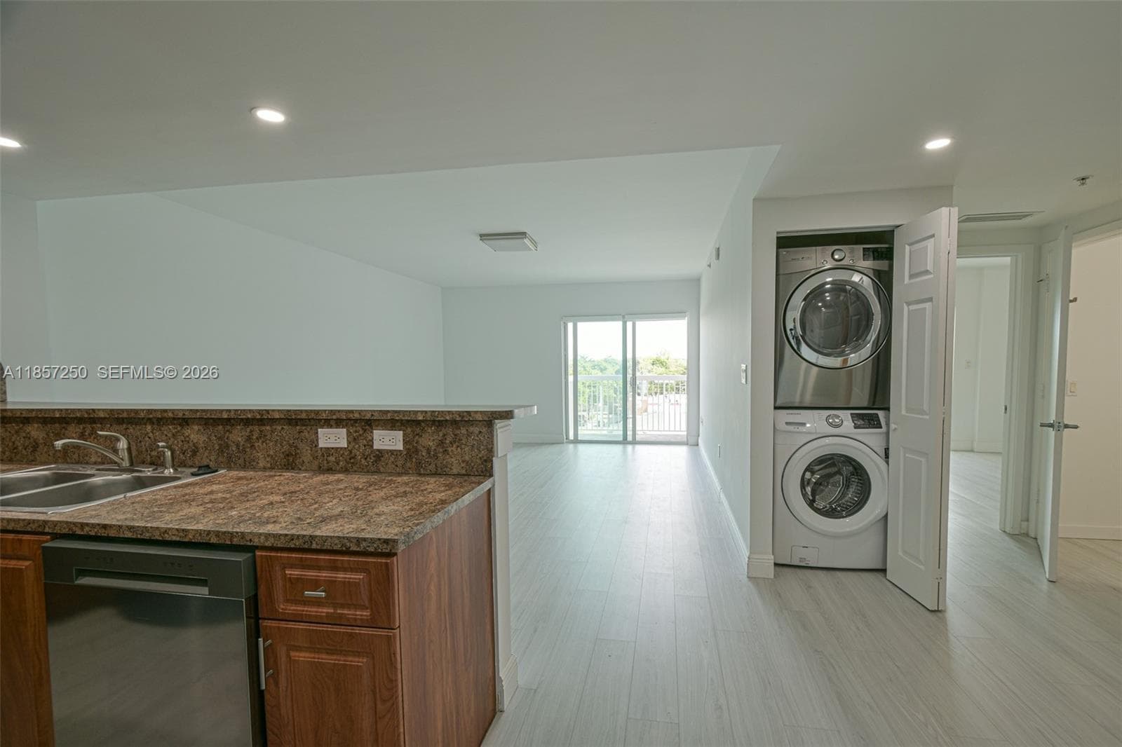 2740 SW 28th Ter # 603, Miami FL 33133 — 3