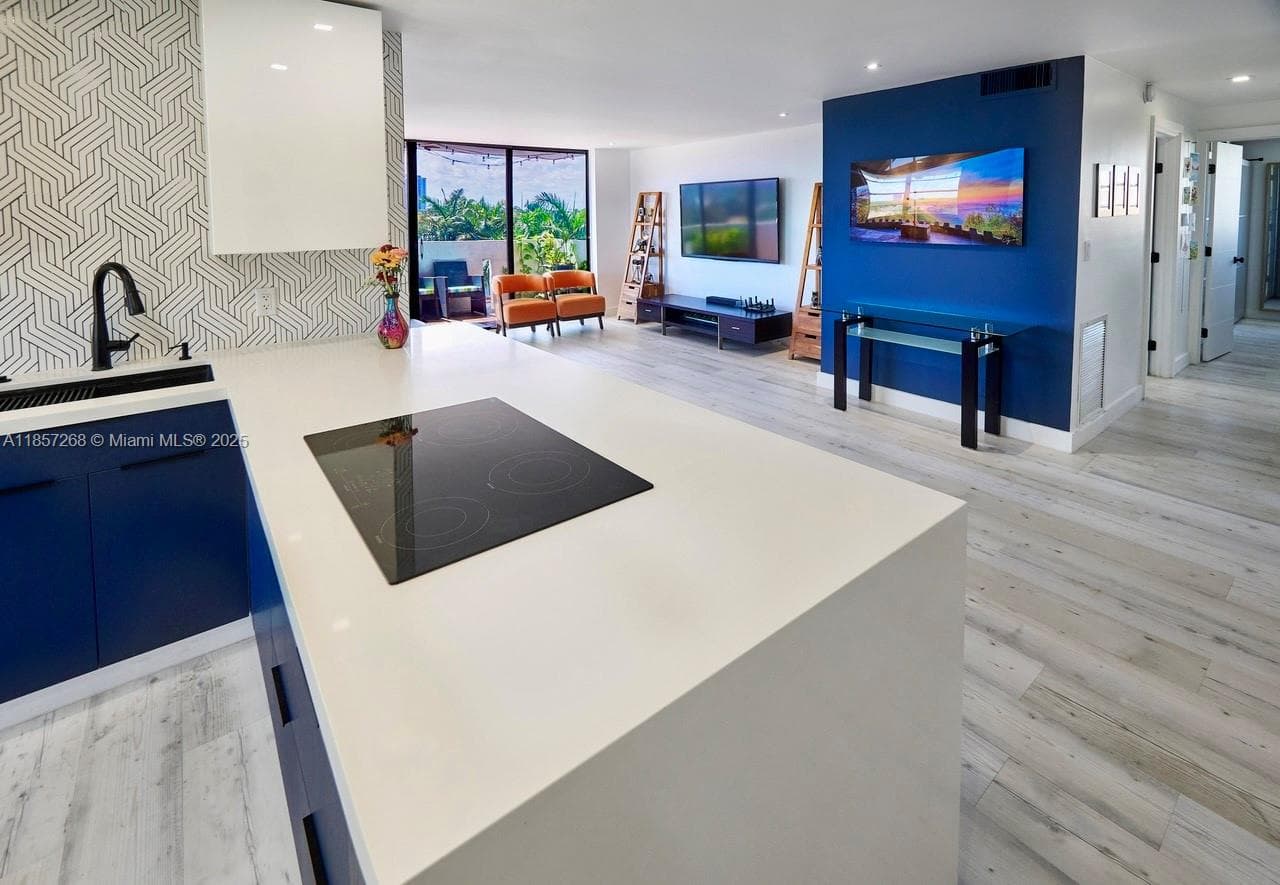 3545 NE 166th St # 510, North Miami Beach FL 33160 — 2