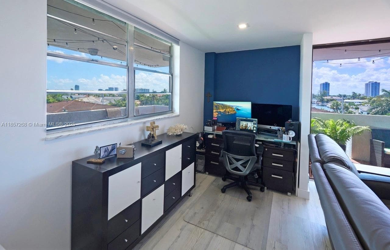 3545 NE 166th St # 510, North Miami Beach FL 33160 — 9