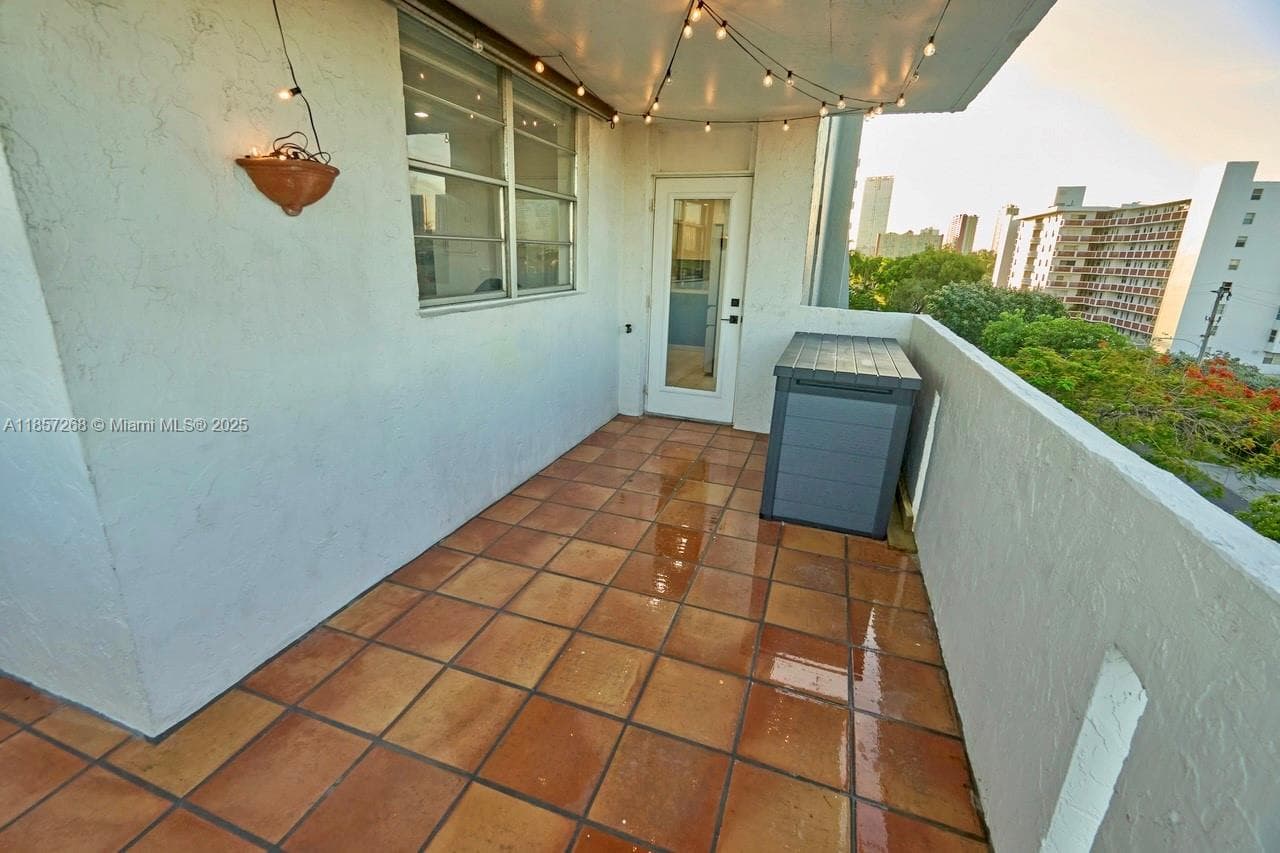 3545 NE 166th St # 510, North Miami Beach FL 33160 — 35