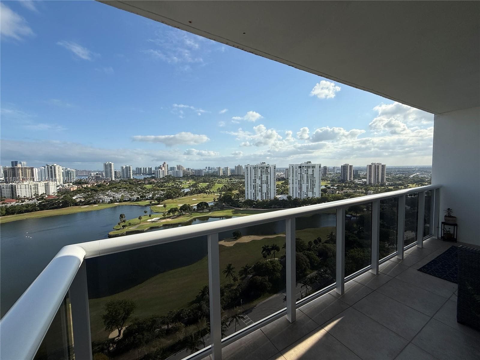 3625 N Country Club Dr, Aventura FL 33180 — 2