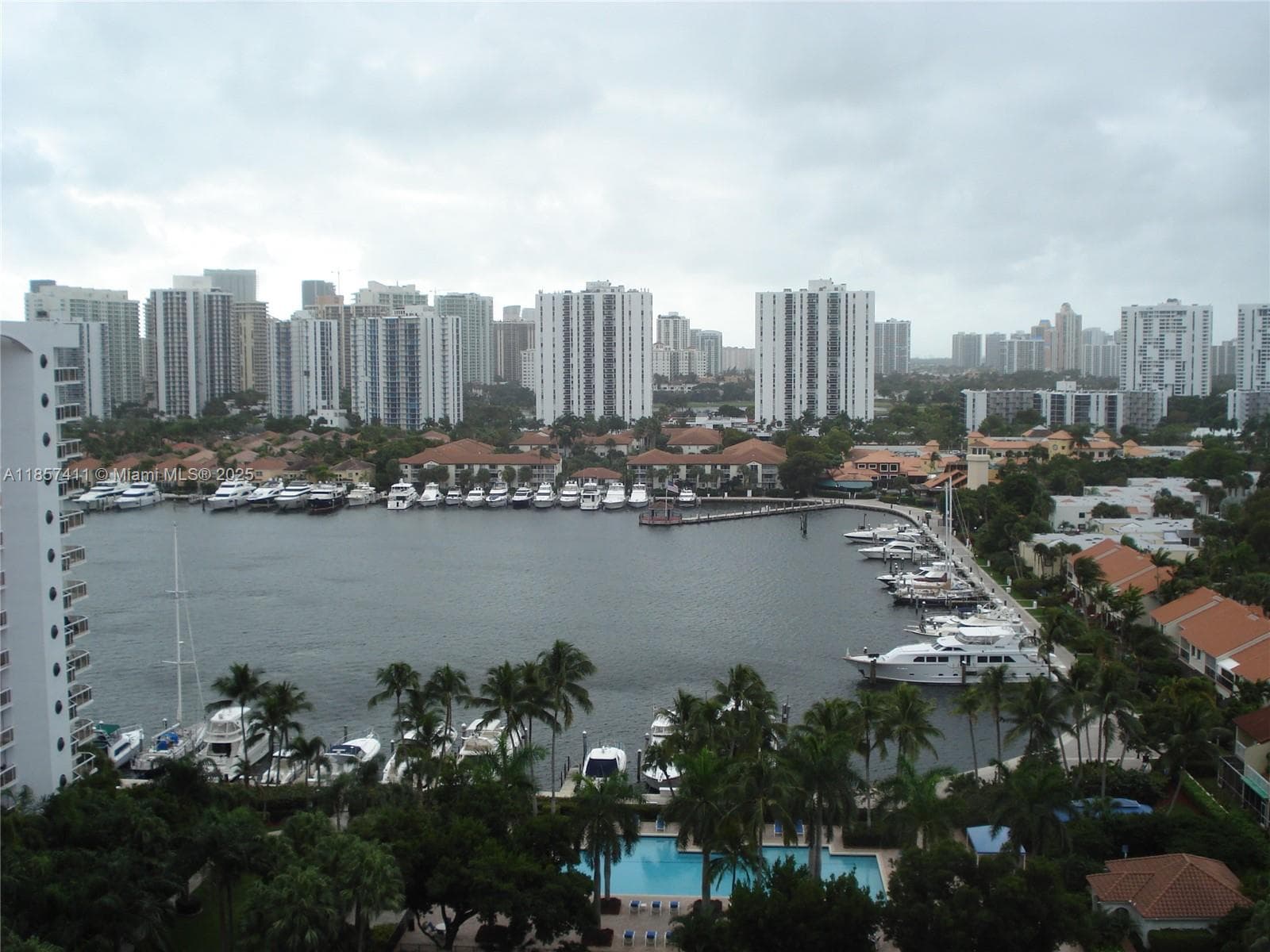 3600 YACHT CLUB DR # 1503, Aventura FL 33180 — 32