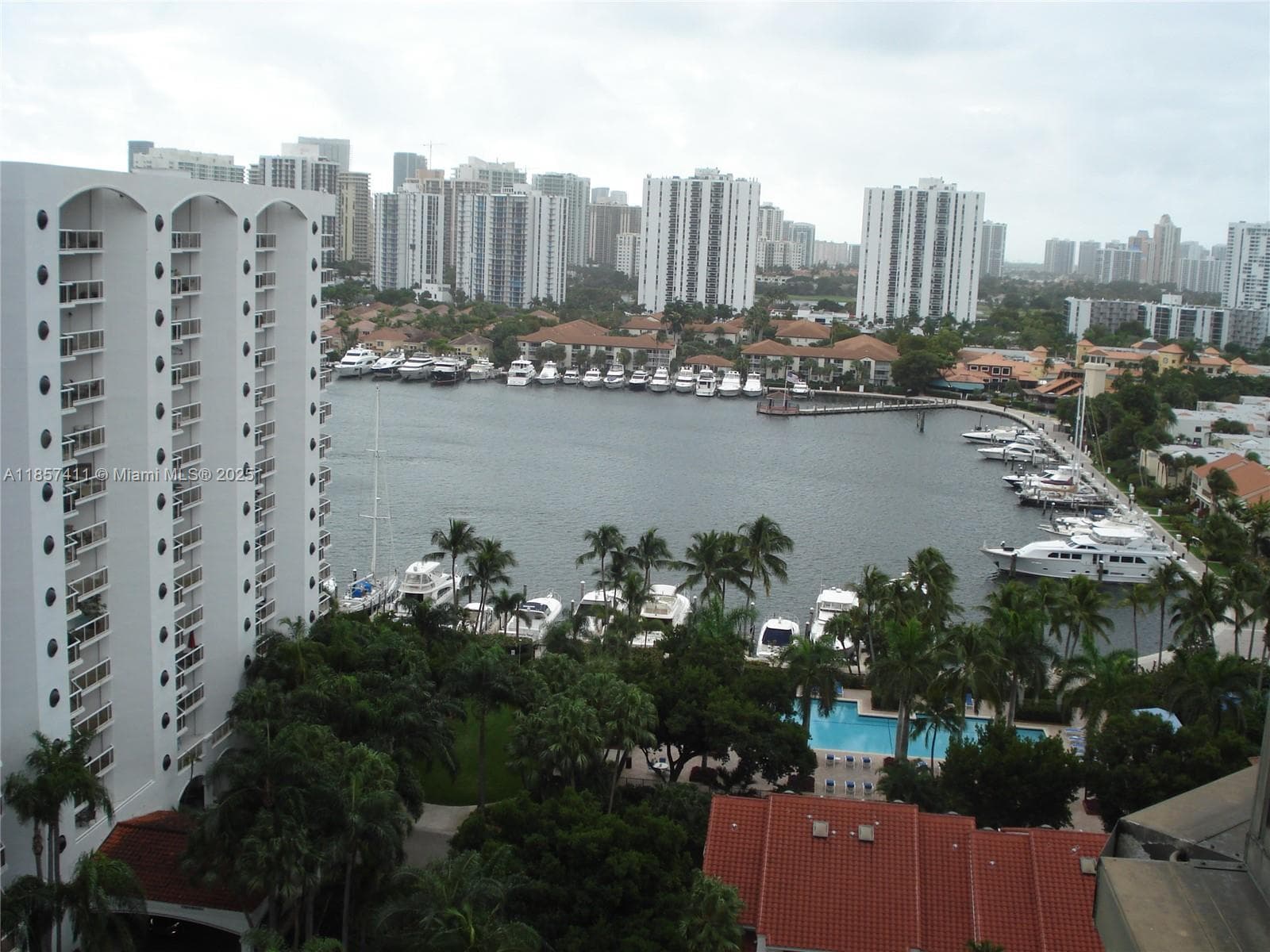 3600 YACHT CLUB DR # 1503, Aventura FL 33180 — 34