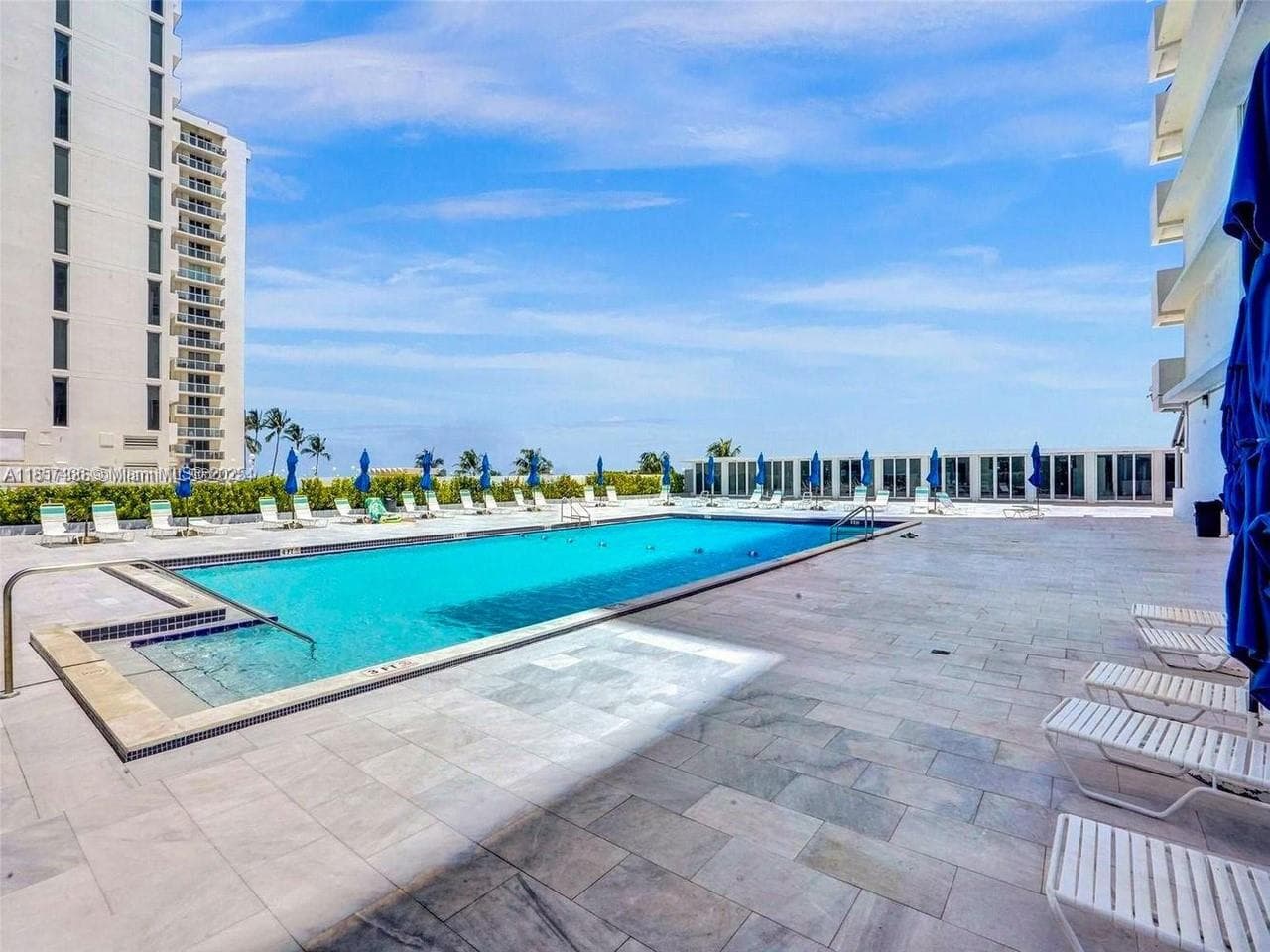 5601 Collins Ave # 1115, Miami Beach FL 33140 — 10