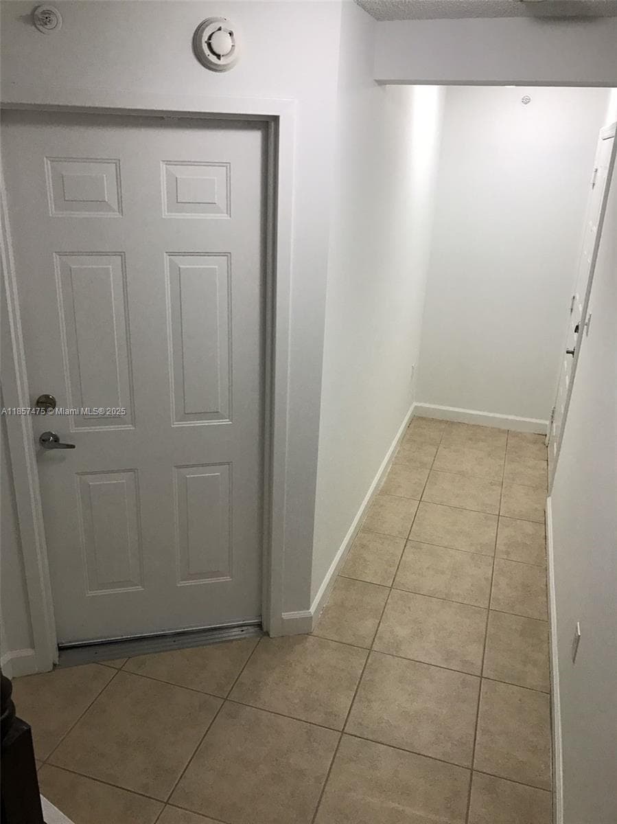 2821 NE 185th St # 408, Aventura FL 33180 — 30