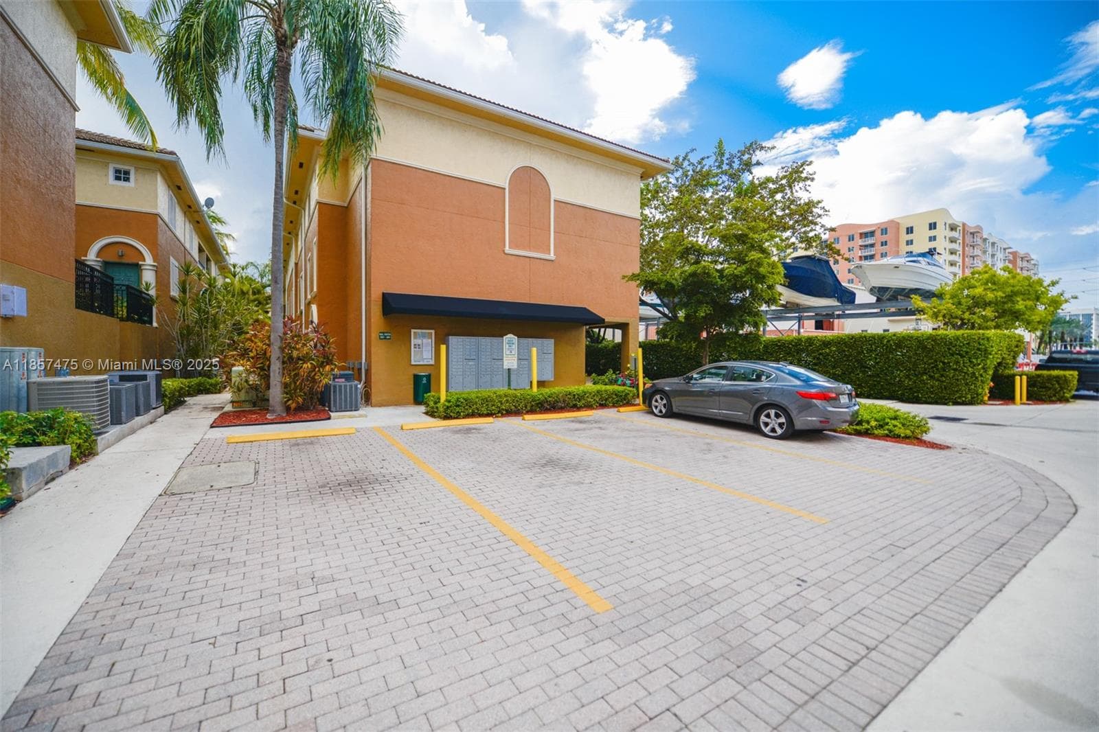 2821 NE 185th St # 408, Aventura FL 33180 — 37