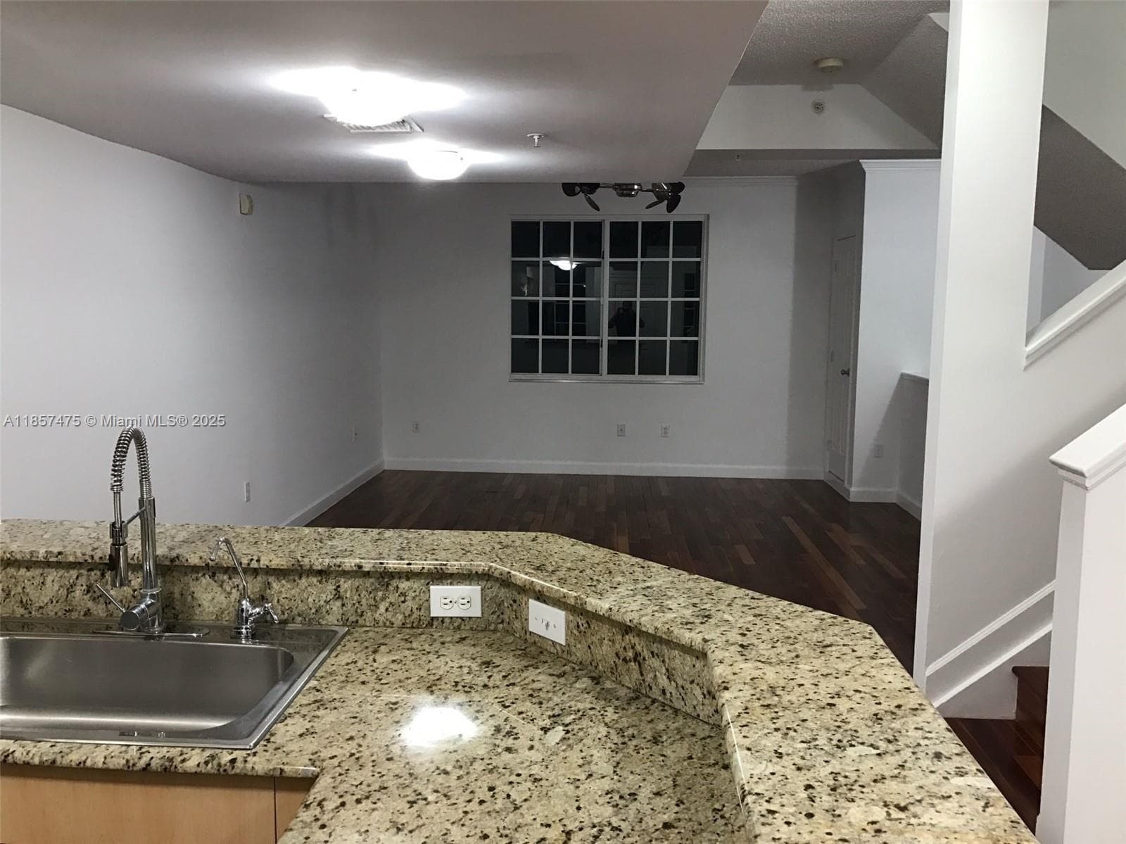 2821 NE 185th St # 408, Aventura FL 33180 — 11