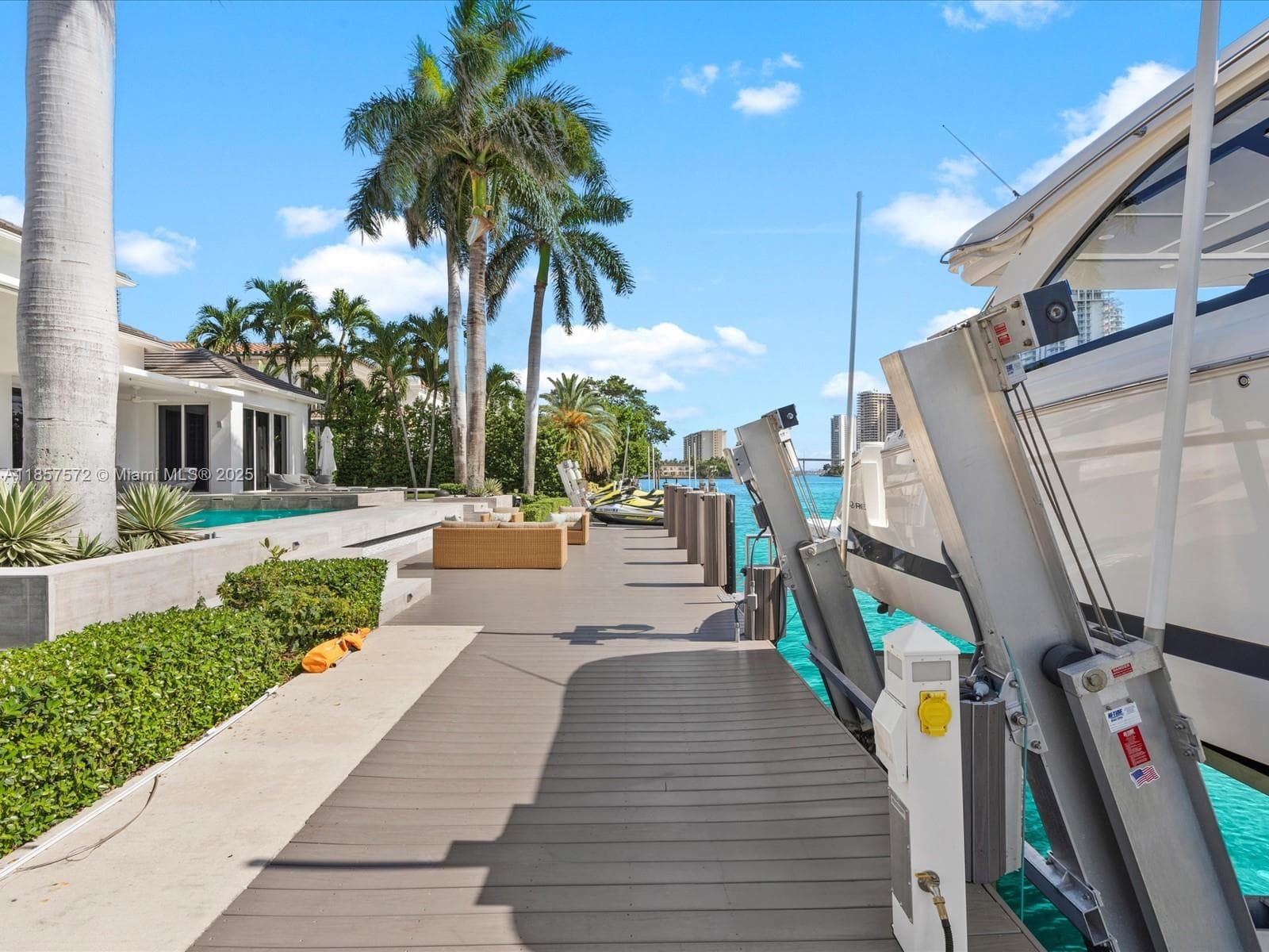 224 S ISLAND, Golden Beach FL 33160 — 27