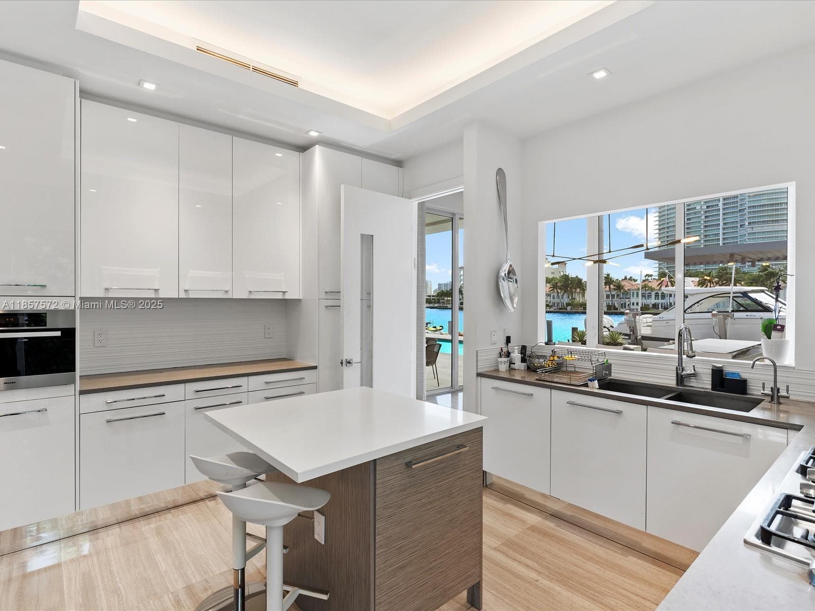 224 S ISLAND, Golden Beach FL 33160 — 70