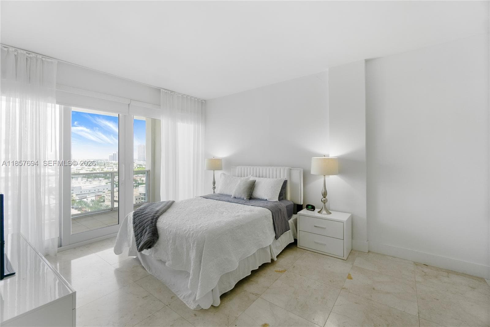100 Lincoln Rd, Miami Beach FL 33139 — 13