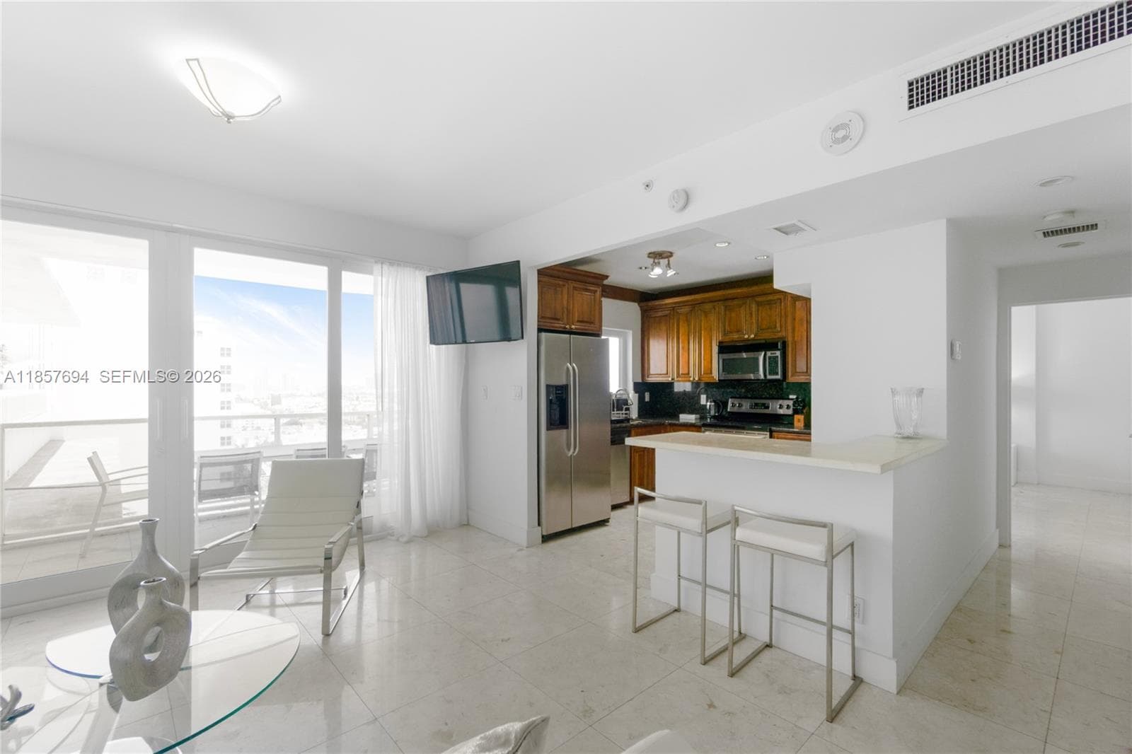 100 Lincoln Rd, Miami Beach FL 33139 — 3